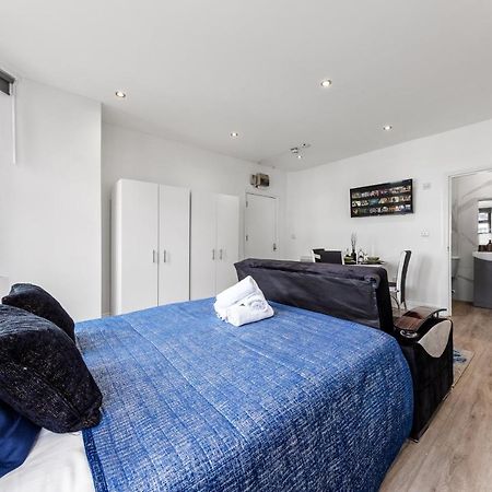 Comfy 1Bdr - 30Mins To Central Ldn - Parking The Hyde Exterior foto